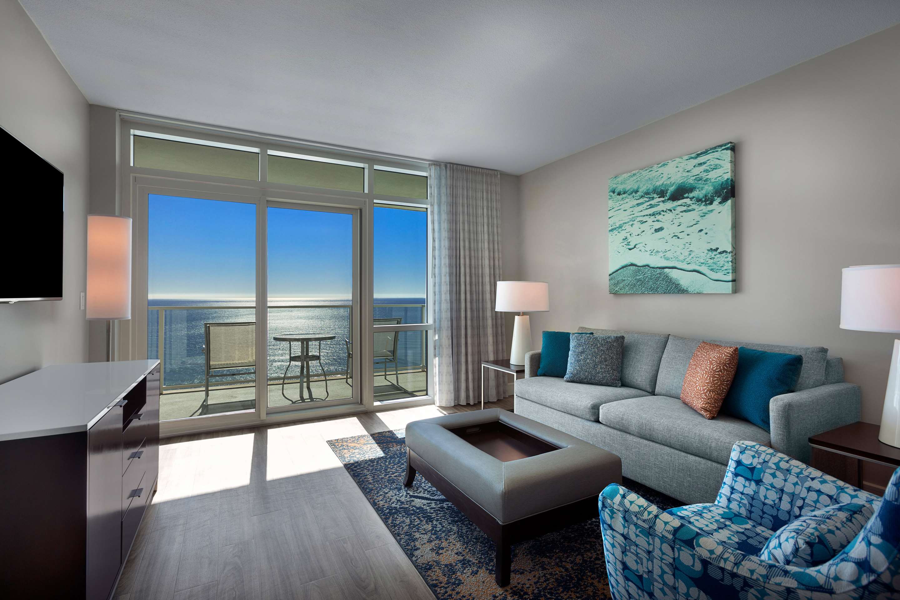 2 Bedroom Oceanview 1 King 2 Queen Suite6 options